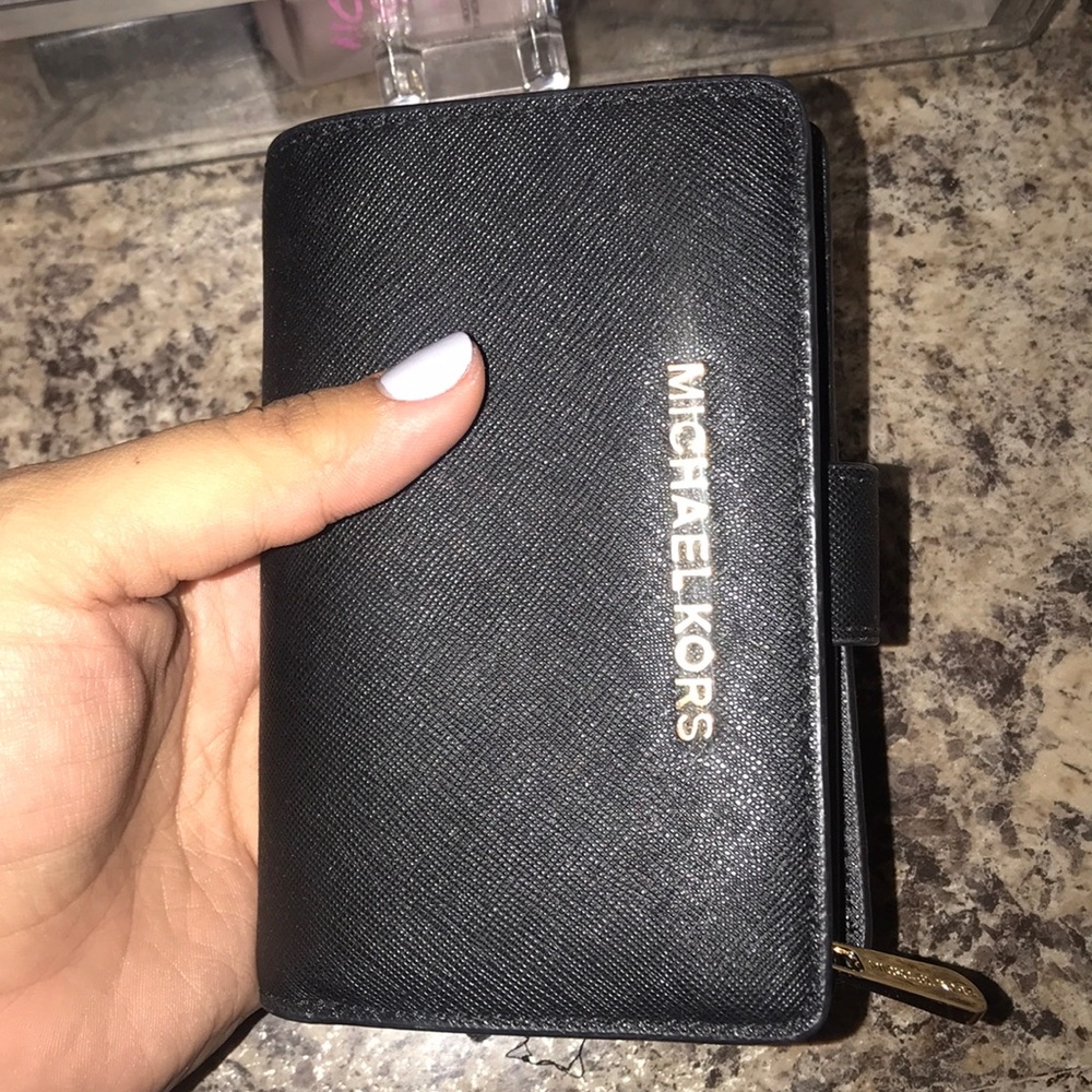 MK wallet